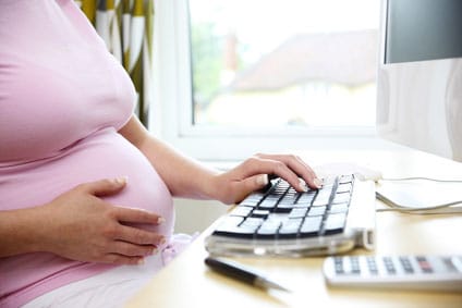 pregnant woman computer usage