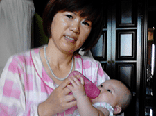 Confinement Lady Agency Singapore Nanny Milk Feeding